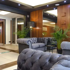Otel Western Portos, Varşova