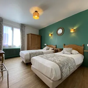 https://le-grillon.hotels-rhonealpes.com