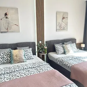 Exclusive Smolna Appartement