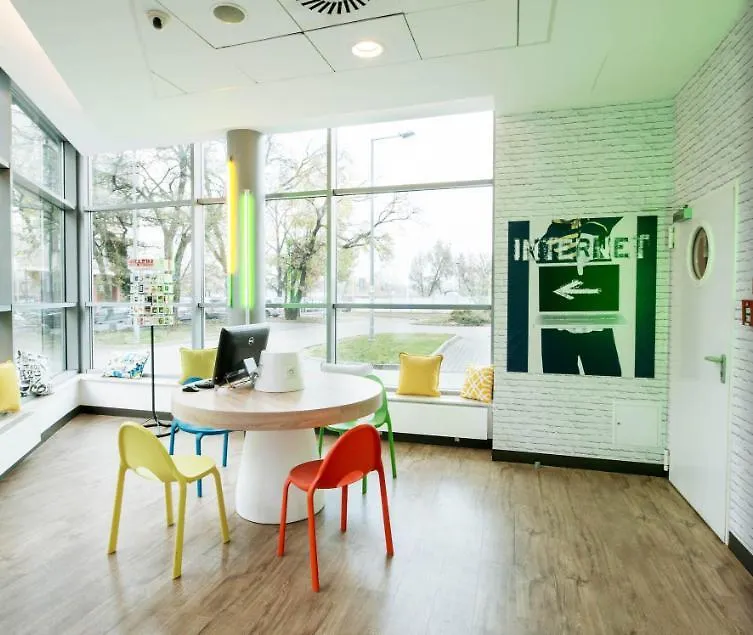 Ibis Budget Warszawa Centrum 호텔